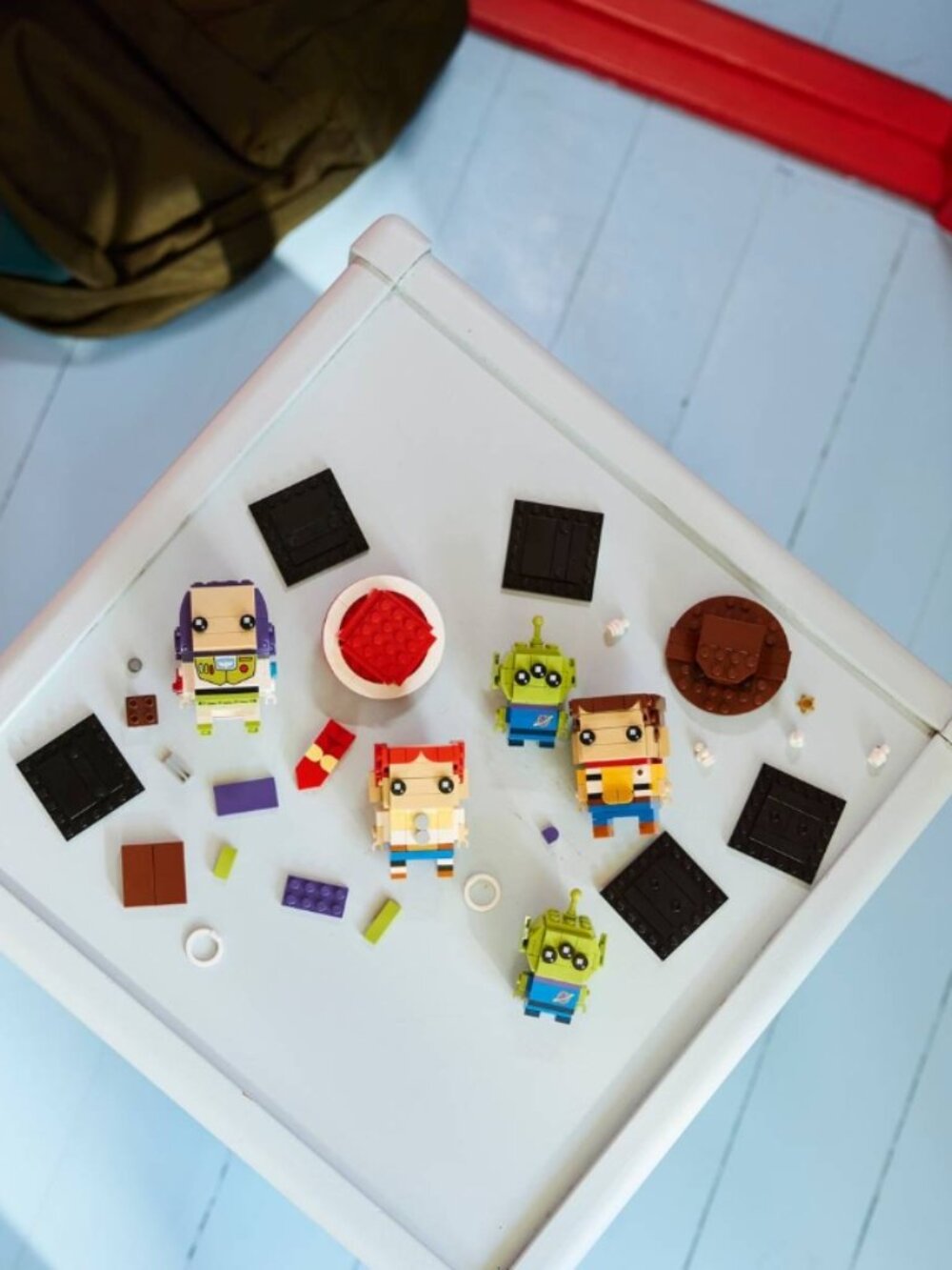 LEGO 40860 Toy Story Woody Jessie Buzz Alien Brickheadz NIB New in Hand - Picture 9 of 14